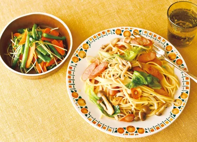 「ソーセージとレタスのバターじょうゆパスタ」の献立