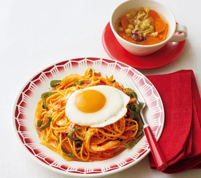 「ナポリンタン 目玉焼きのせ」の献立