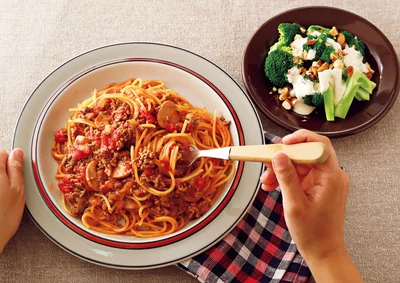 「ミートソーススパゲッティ」の献立