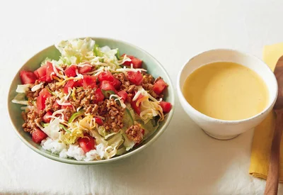 「野菜たっぷりタコライス」の献立