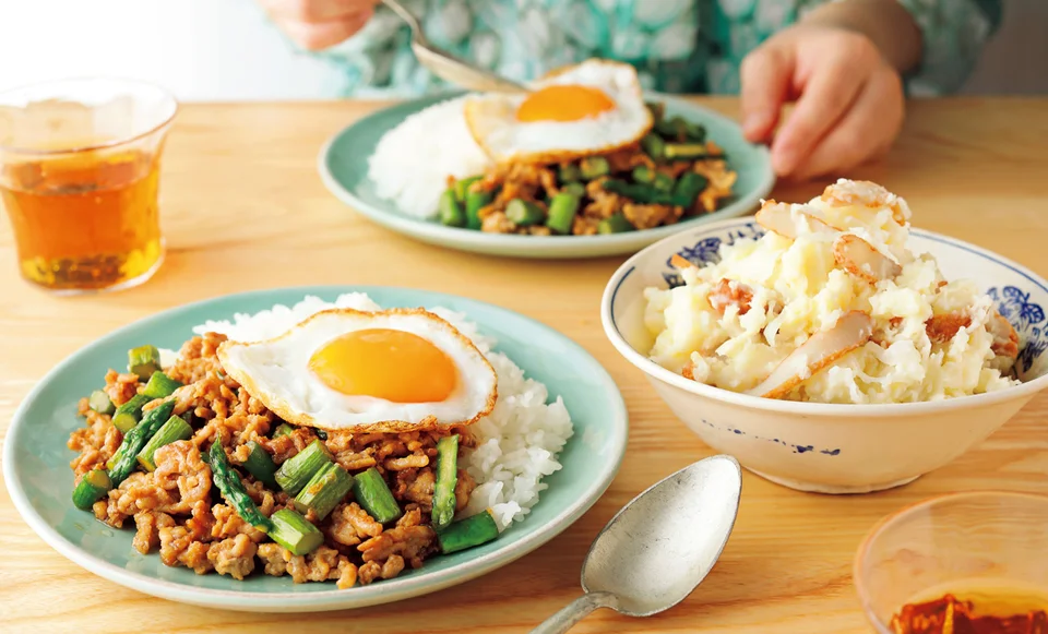 アスパラガスのガパオ風ご飯