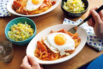 「ソーセージのトマト煮込みパスタ」の献立