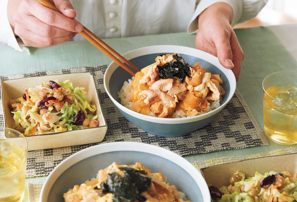 豚肉と油揚げの卵とじ丼