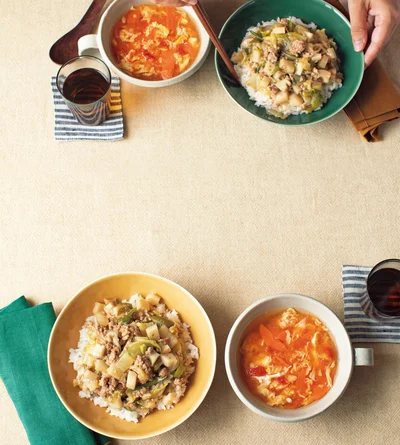 「ひき肉と白菜の中華丼」の献立