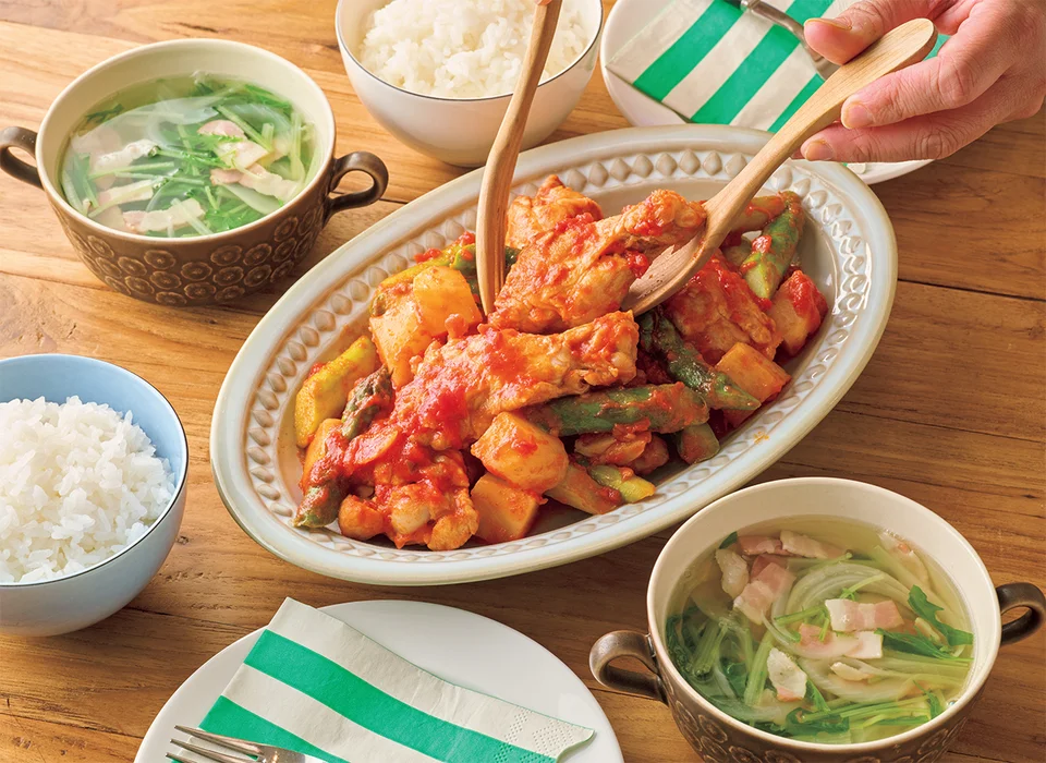 手羽元とじゃがいものトマト煮込み