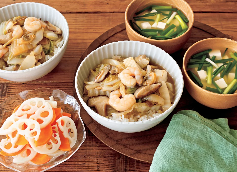 「シーフードミックスのうま煮丼」の献立